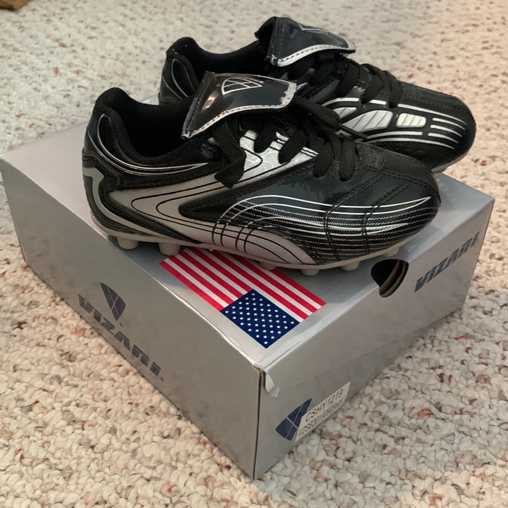 Child soccer cleats